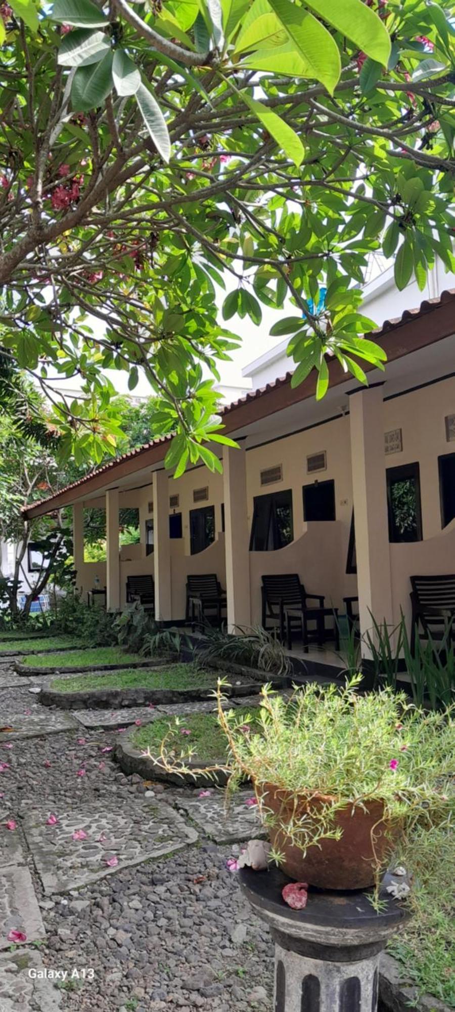 Indah Homestay And Cooking Classes Senggigi Exterior foto